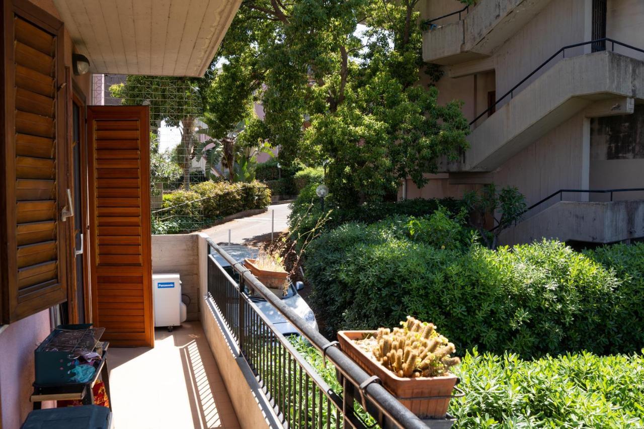 Elegant Apartment In Residence With Pool Acireale Exterior photo